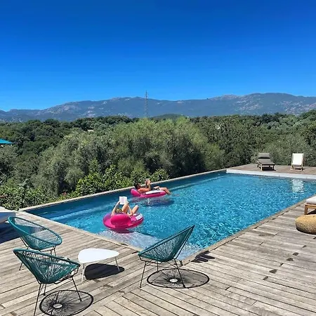 Villa Prunello - Vue Mer Et Montagne - 2 Piscines *